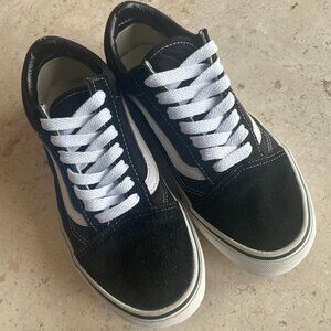 VANS Off The Wall Old Skool Black w White Stripe Size: Unisex Women 6.0 Men 4.5